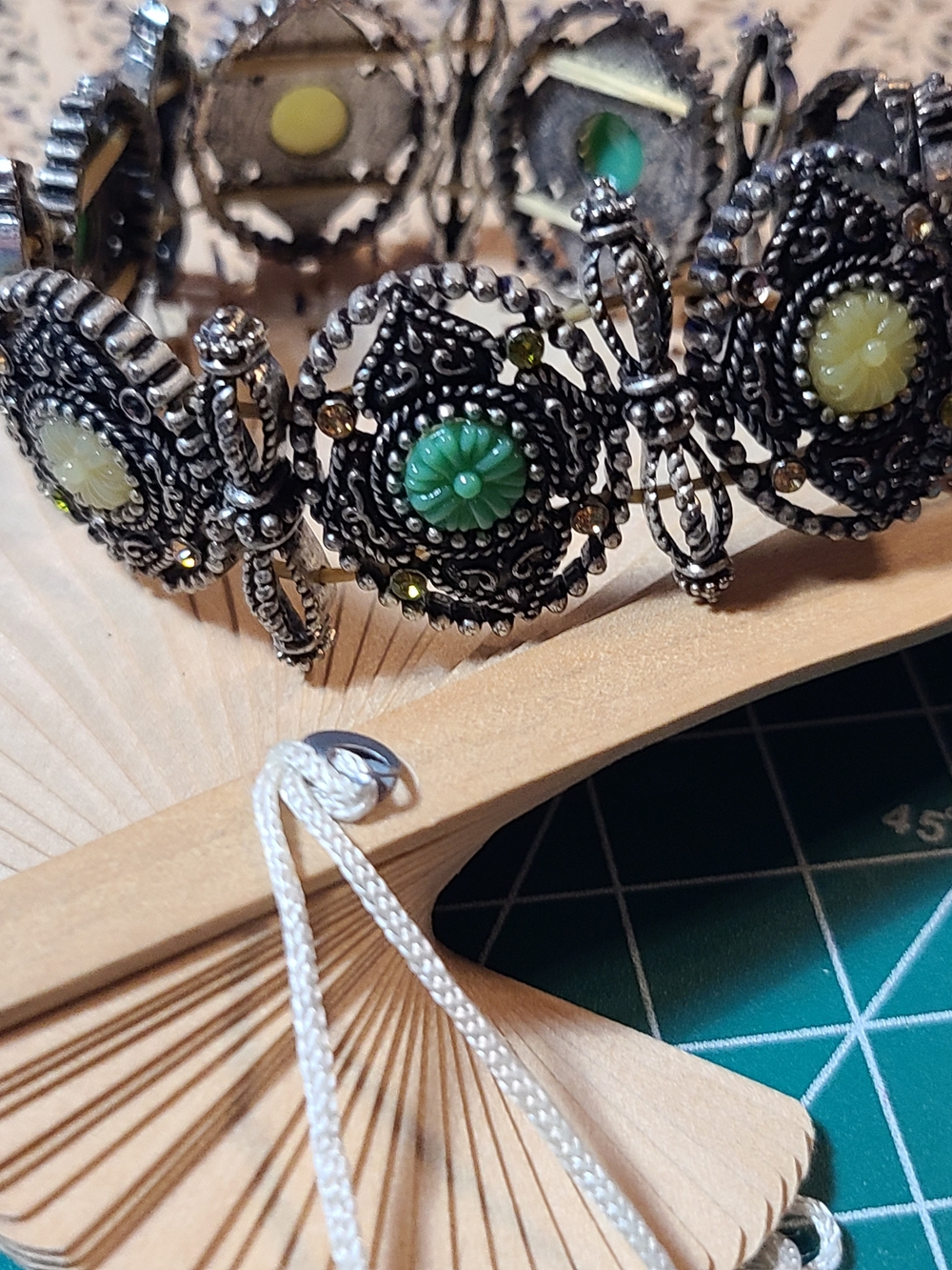 Vintage Green and Yellow Floral Stretchy Bracelet